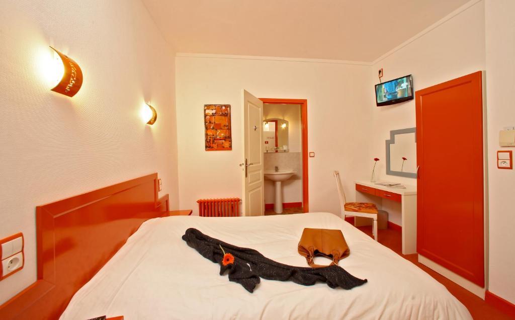 Hotel Le Coin Des Halles Cahors Zimmer foto
