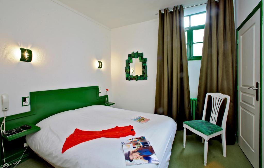 Hotel Le Coin Des Halles Cahors Zimmer foto